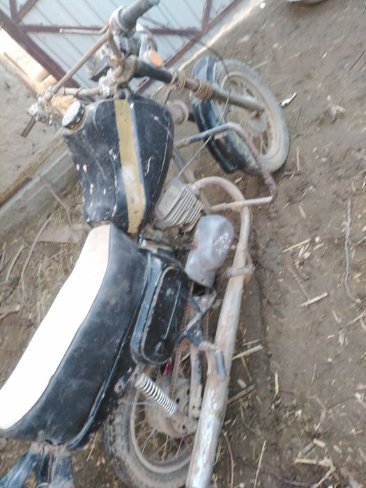 Васход мотоцикл сотилади