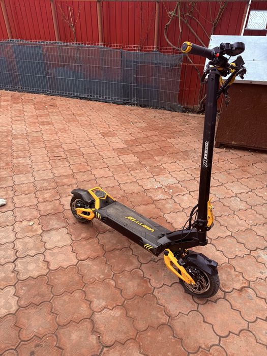 Vand trotineta Vsett 10+ schimb cu Inmotion Rs