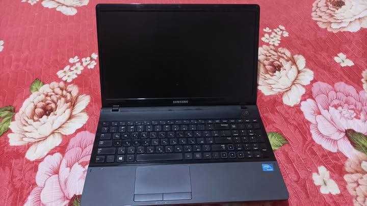 noutbuk samsung srochno sotiladi