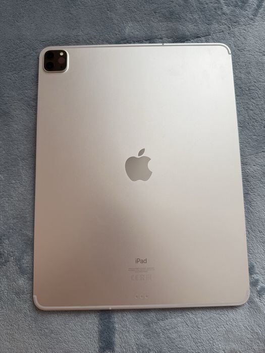 iPad Pro 12.9 4th Gen 256GB Cellular + Magic Keyboard Apple – Stare impecabilă