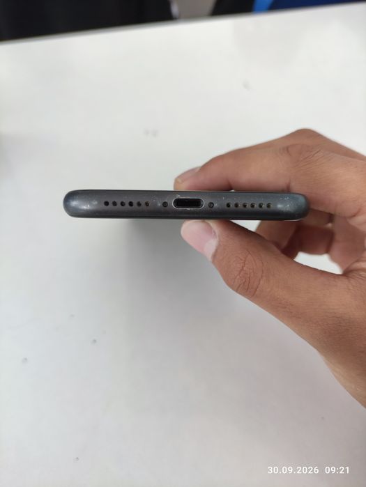 iPhone 11       .