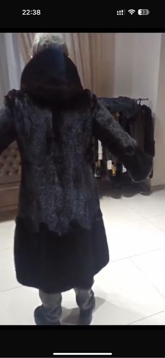Продам норковую шубу