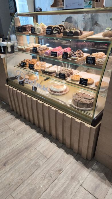 Холодильные витрины