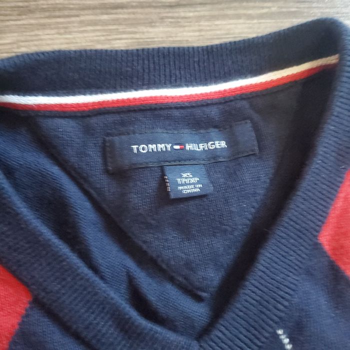 Пуловер Tommy Hilfiger XS размер