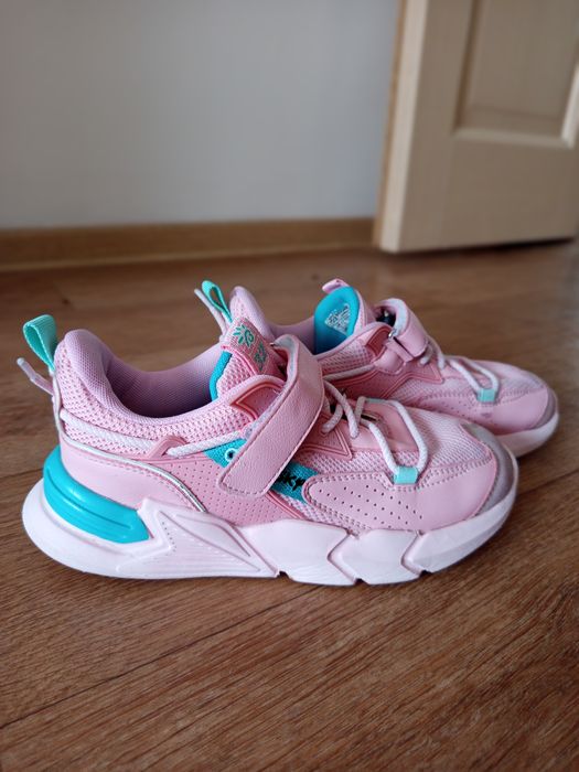 Кроссовки, обувь на девочку, розмер. 36-37