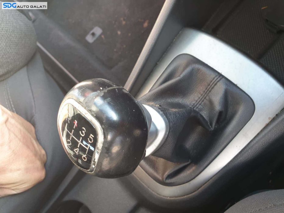 Nuca cu Manson in 6 Trepte de la Schimbator Trepte Viteze Kia Rio 3 2011 - 2015 (uzura) [Q2912]