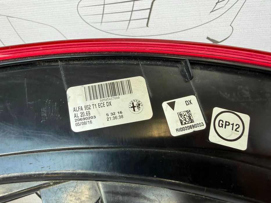 Stop Haion Dreapta Alfa Romeo Giulia 2016 / 2016-2022 / Cod OEM 20690203 (5D2)
