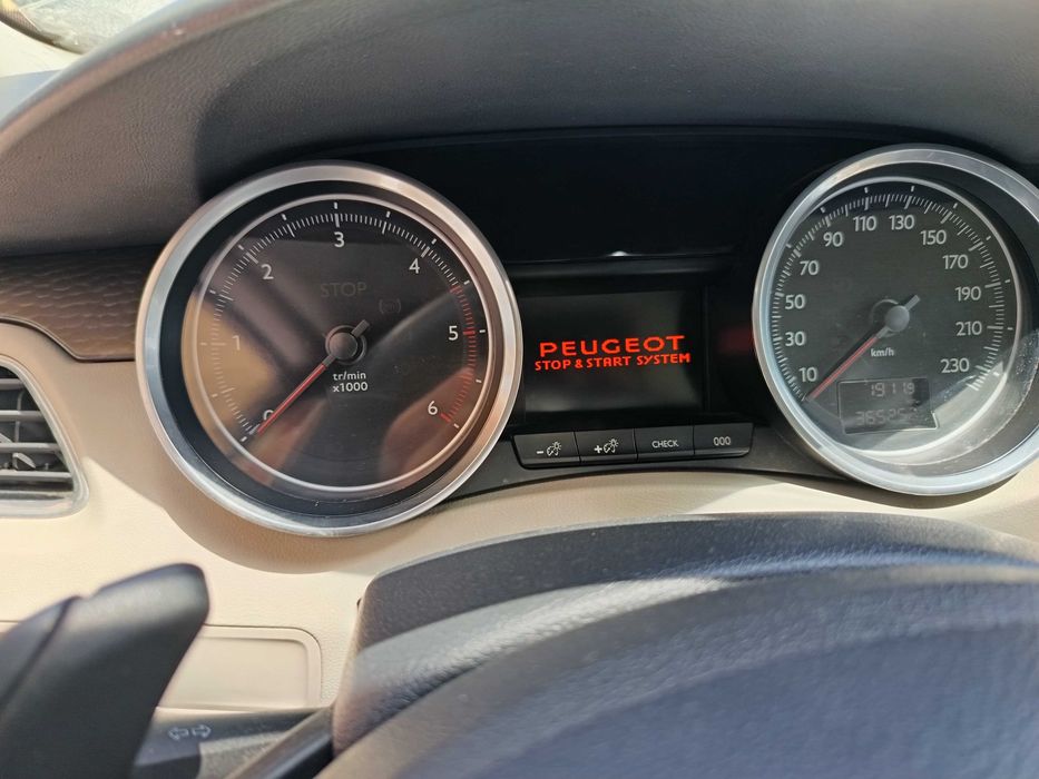 Vând Peugeot 508