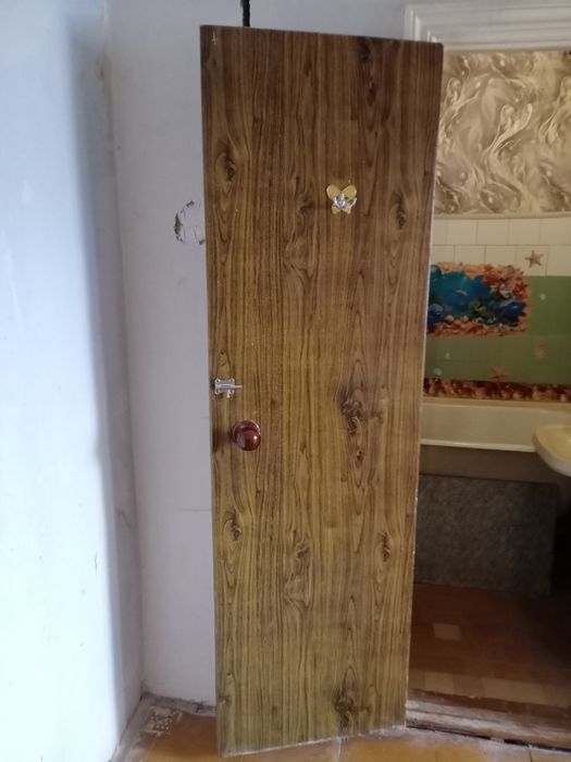 3 двери (межкомнатные б/у)