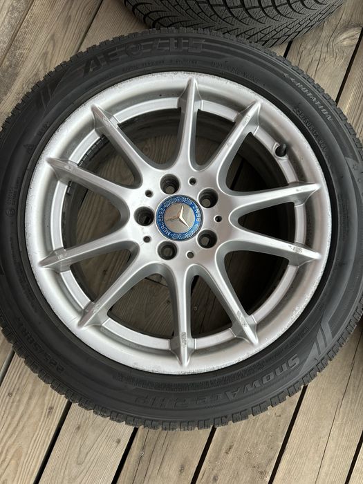Оригинални гуми с джанти  Mercedes 4х 225/50R17