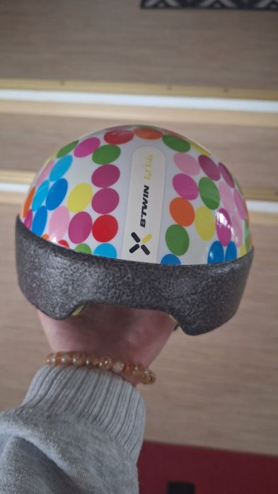 Cască si aparatori pentru role si bicicleta