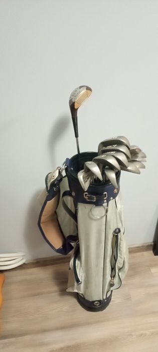 Стикове за голф -два комплекта