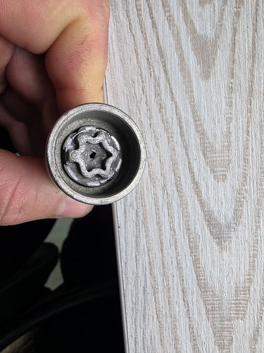 Prezoane cu cheie antifurt bmw si volkswagen skoda audi seat