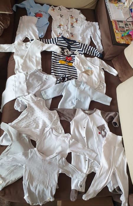 29 ЛВ.Голям лот дрешки 0-3 месеца + подарък памучни ръкавички