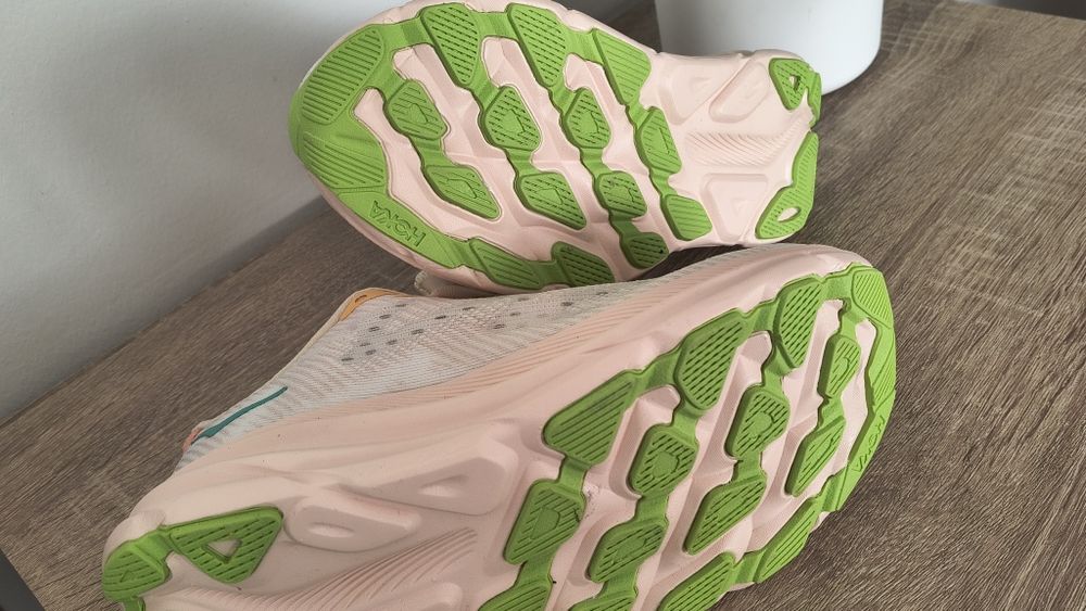 Hoka Clifton 9 Astral-Vanilla -Noi- 38