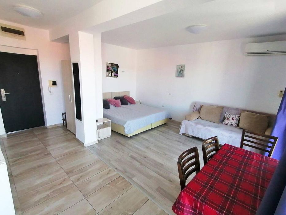 Продава се Едностаен апартамент в Бургас, Сарафово - 52 кв.м за 1597 €/кв.м - Снимка #1