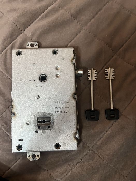 Замок сувальдный CISA