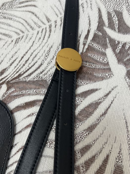 Сумка Charles & Keith