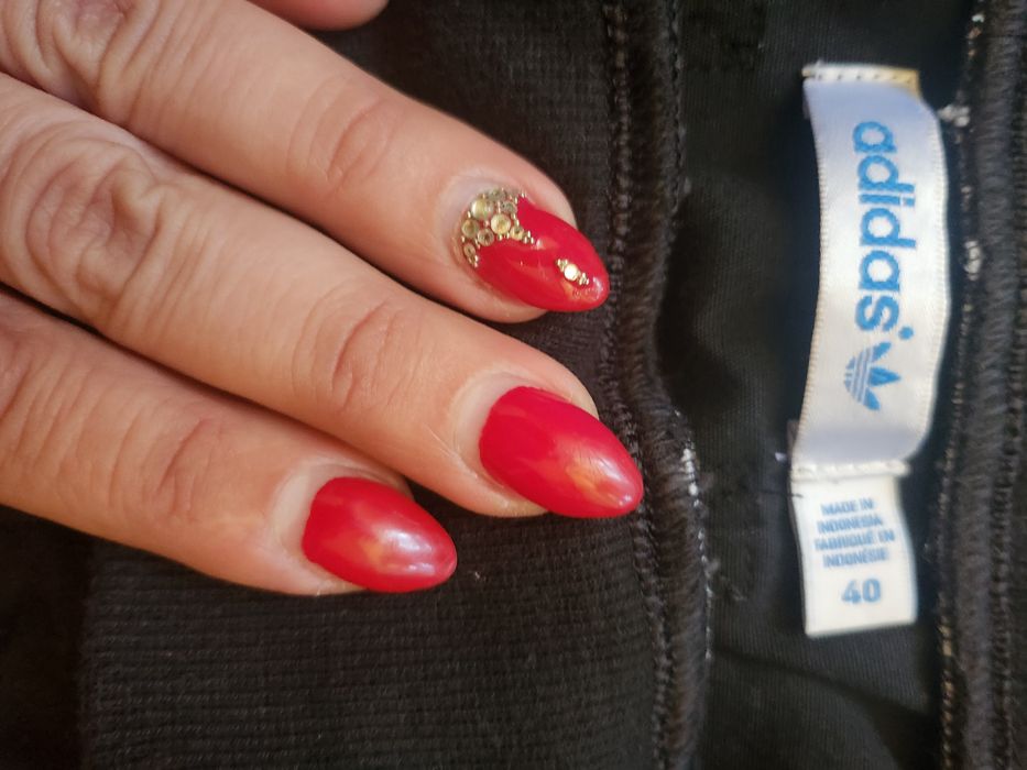 Къса пола на Adidas