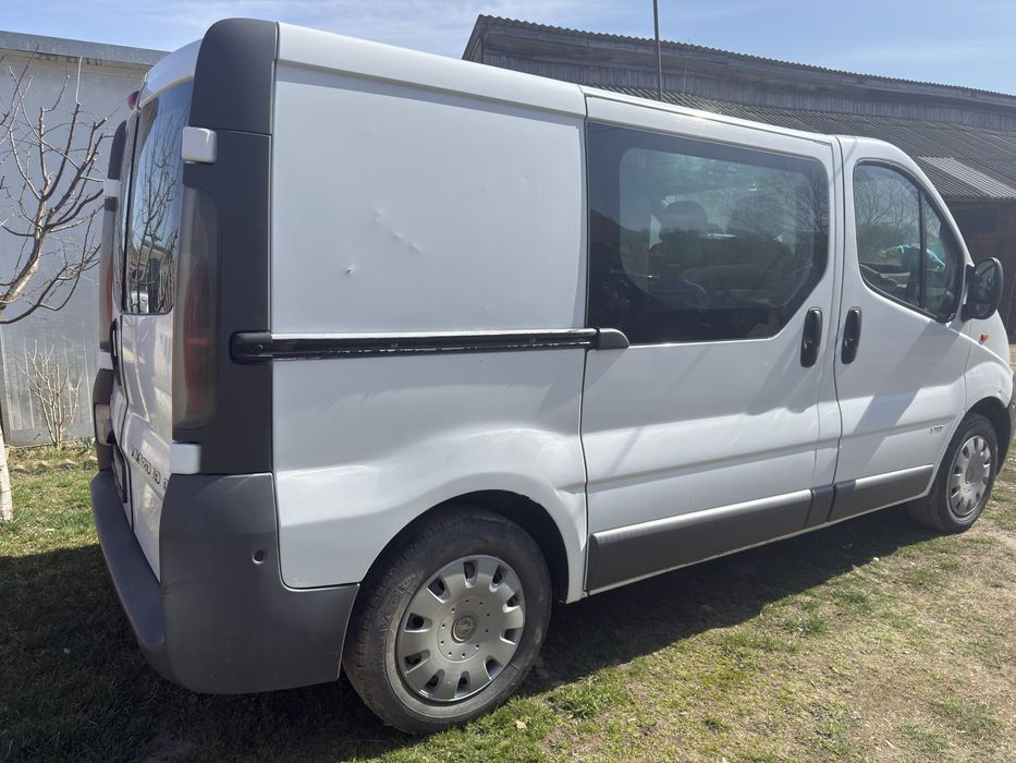 Vand opel vivaro, motor 1.9