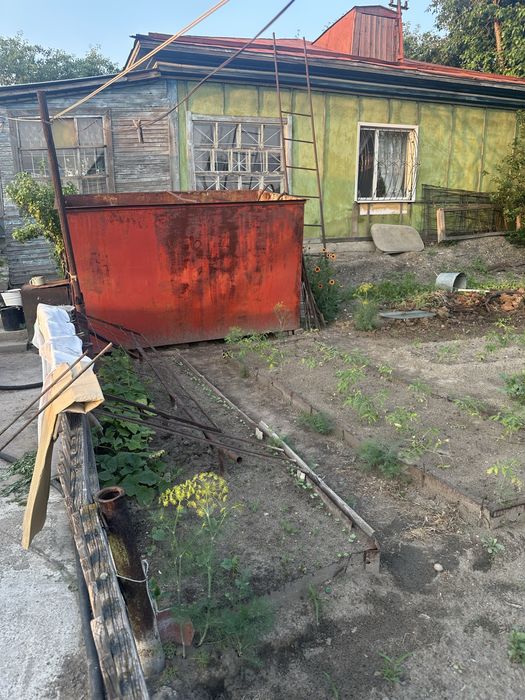 Продам металлический бак