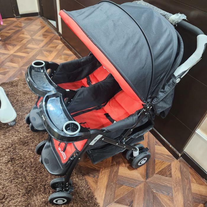 Ikkitalik egizaklar kalyaskasi