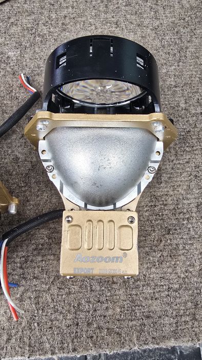 Bi Led Aozoom М10 линзы б/у