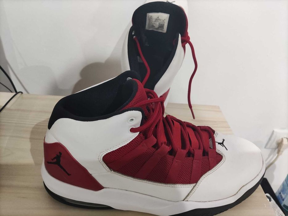 Запазени маркови маратонки