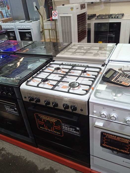 Газовая плита Gefest c конвекцией и газовой духовкой  в стиле Hi-tech