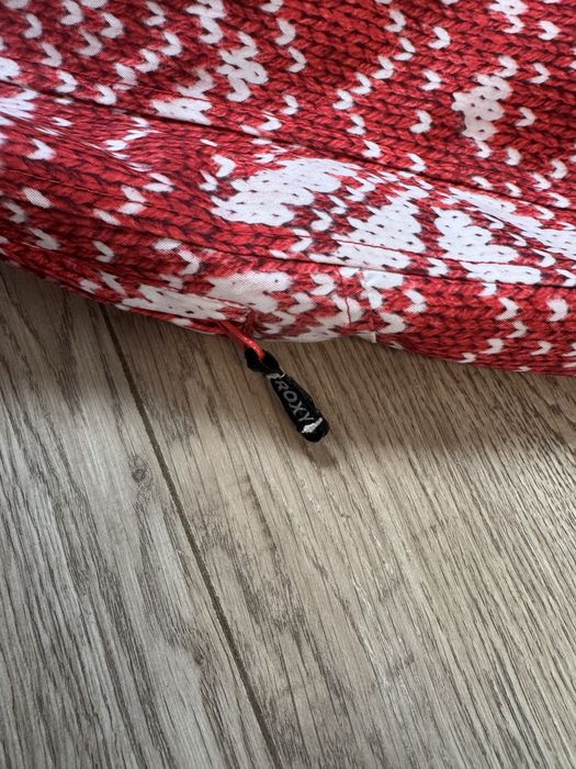 Яке roxy за сноуборд ,ски М