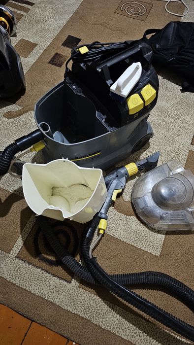 Karcher Puzzi 8/1 моющий пылесос продам