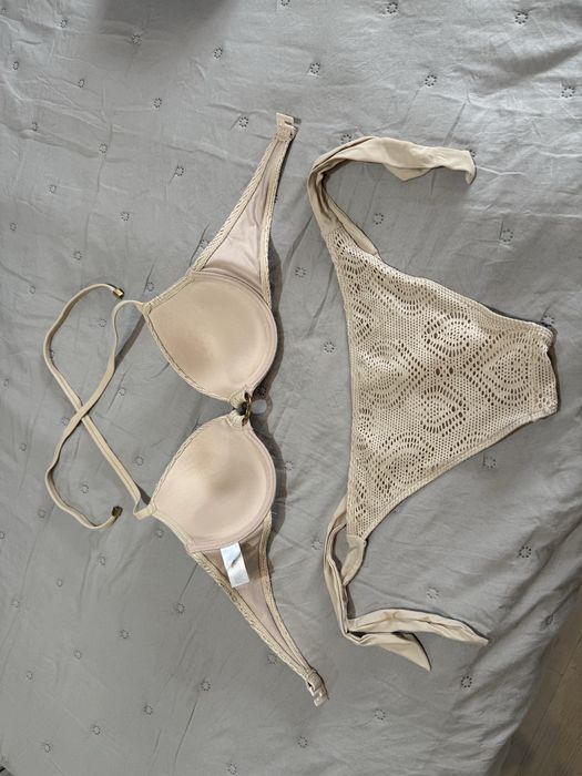 Дамски бански от две части