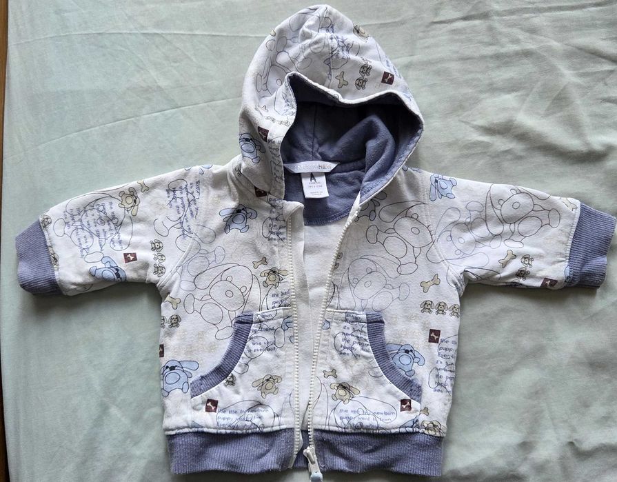 Продавам Бебешко яке H&M