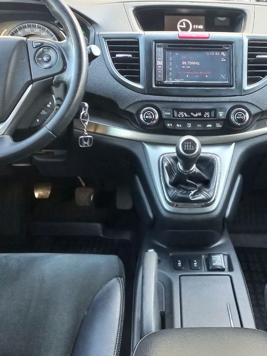 Продавам Honda Cr-v