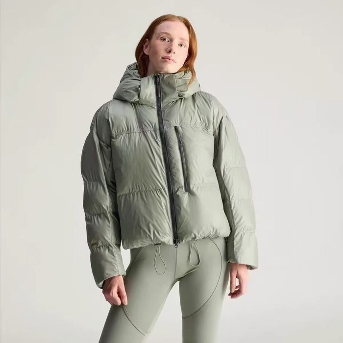 Продам пуховик Adidas & Stella Mccartney