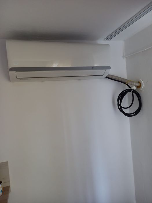 Vand clima Beko defecta pentru piese