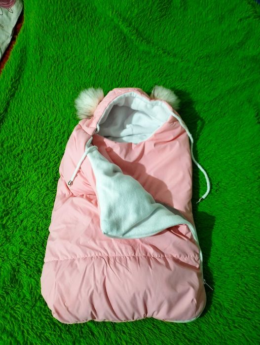 Продам утеплённый конверт для малышки