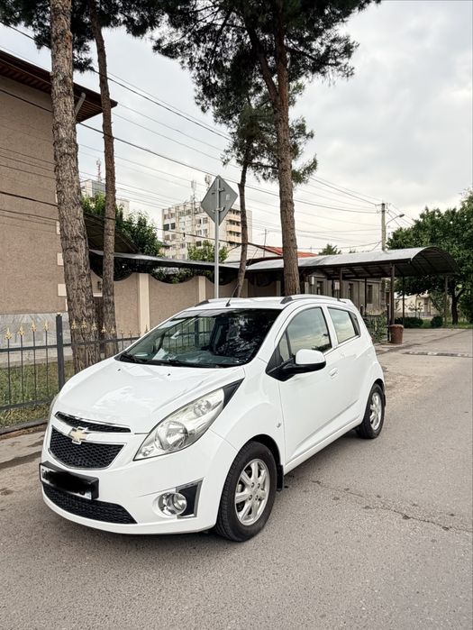 Spark 2pz sotiladi