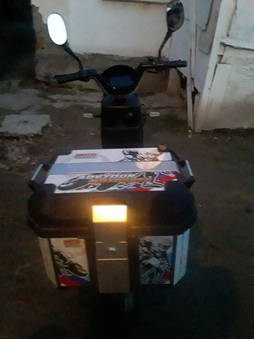 Sukuter yangi 3 oy xaydalgan srochna sotiladi