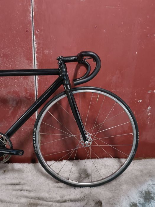 Фикс leader renovatio. Трековый велосипед. Fixed gear