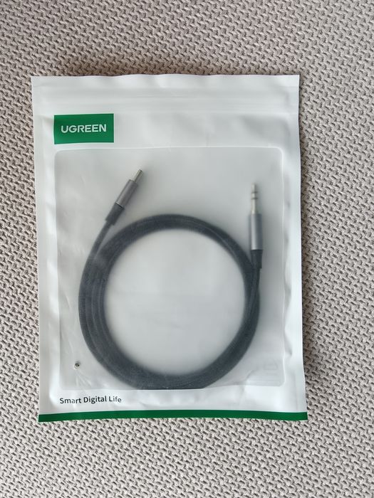 Кабел Ugreen USB C към 3.5мм.