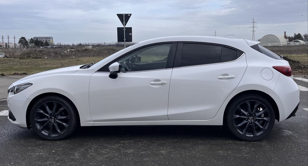 Mazda 3 2014 hatchback
