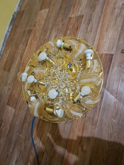 Продам продам 2люстры за 5000тг.рабочие