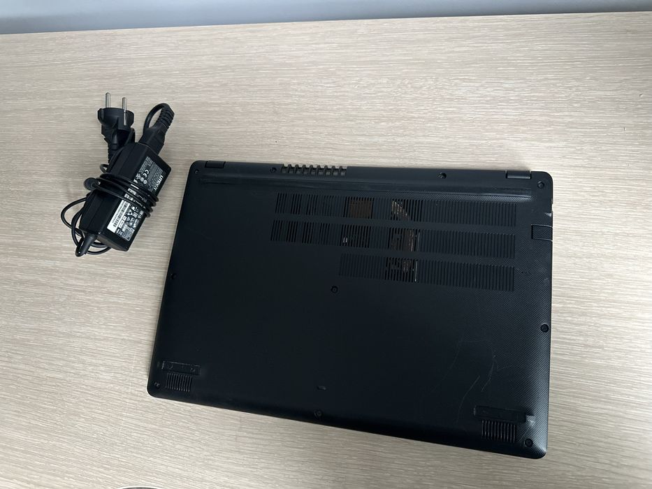 Ноутбук Acer Ryzen 3/8GB/
