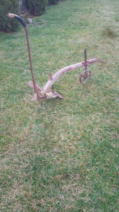 Дървено рало.Хомот,Ярем . Хлопка.