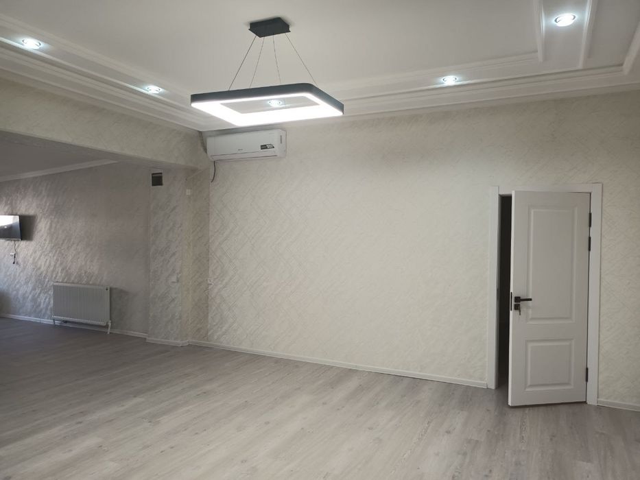 Продаётся  3х комнатная квартира