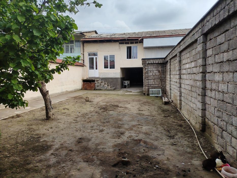 Uchastka sotiladi 1.5 sotiq