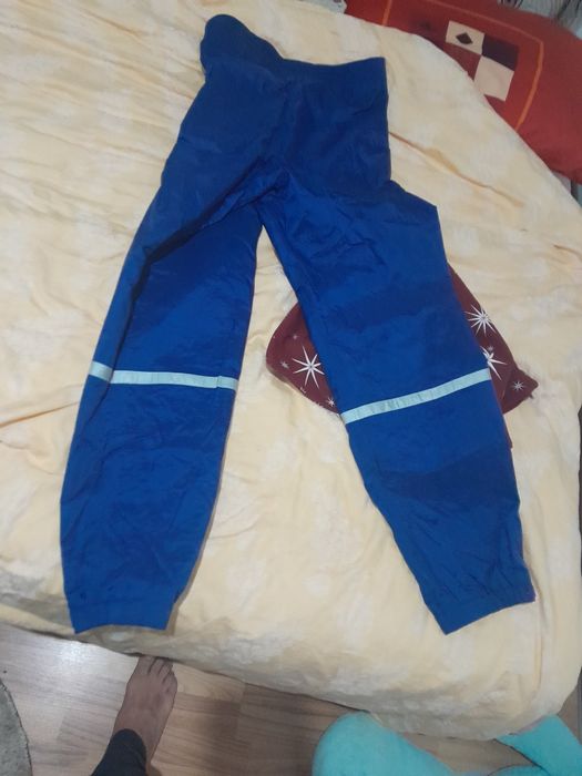 Pantaloni impermeabil L nou