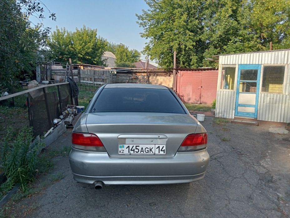 Мицубиси Галант 8 Акула