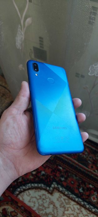 Samsung a10s yaxshi holatda